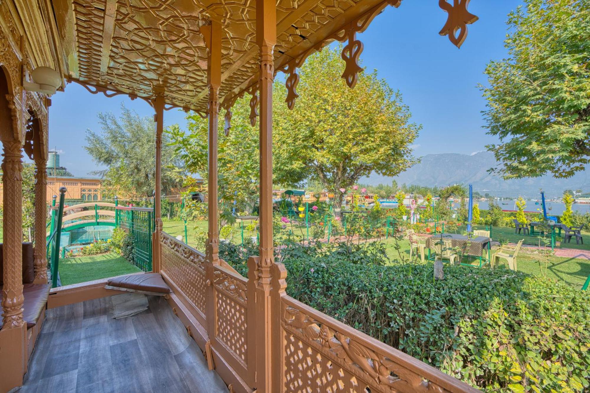 Best View Group Of Houseboats Σριναγκάρ Εξωτερικό φωτογραφία