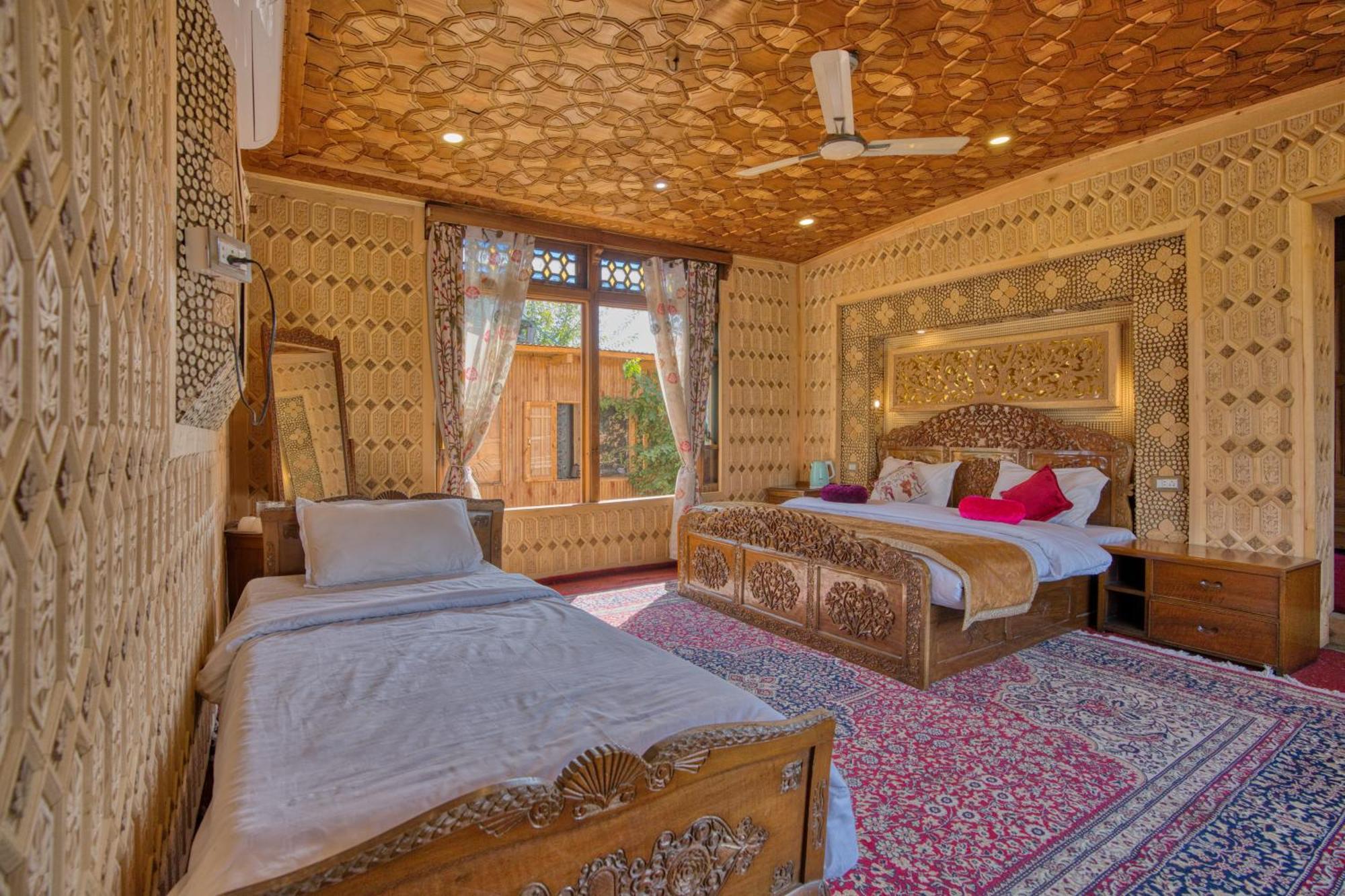 Best View Group Of Houseboats Σριναγκάρ Εξωτερικό φωτογραφία